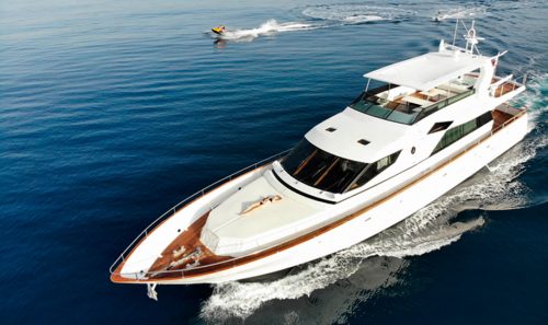 Alquiler de yates en puerto Banús. Mefasa 90.
