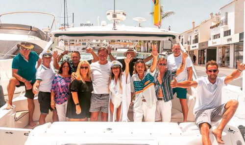 Alquiler de barcos en puerto Banús. Sea Ray Sundance 46.