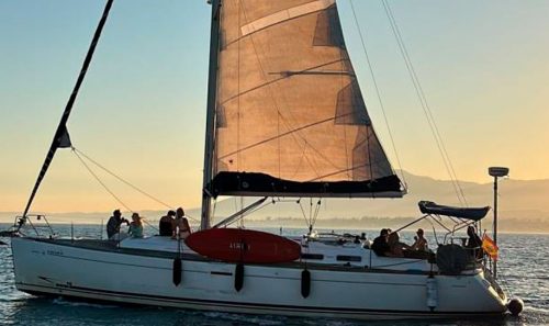 Alquiler de velero en puerto Banús, Marbella. Sailboat Nirvana.