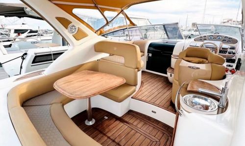 Alquiler de velero en puerto Banús, Marbella. SESSA MARINE C35.